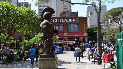 Medellin, plaza de las esculturas 